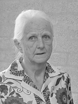 256px Joan Robinson 1973.jpg
