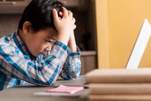 e learning sad 300x200.jpg