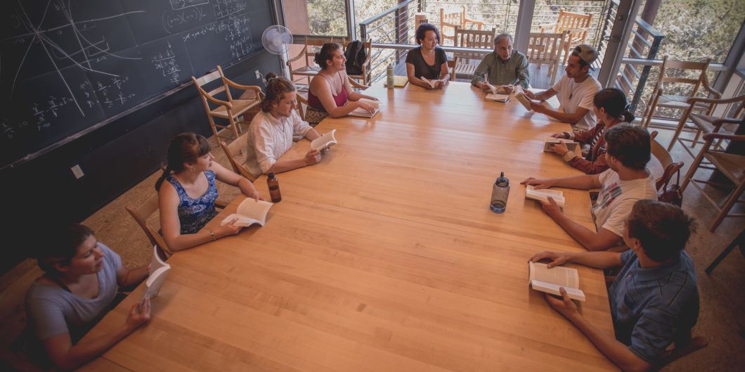 Seminar e1592941783325 1060x529.jpg