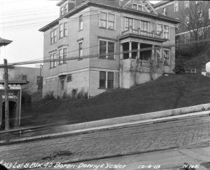 4546134871 39c7207dda c 300x242.jpg