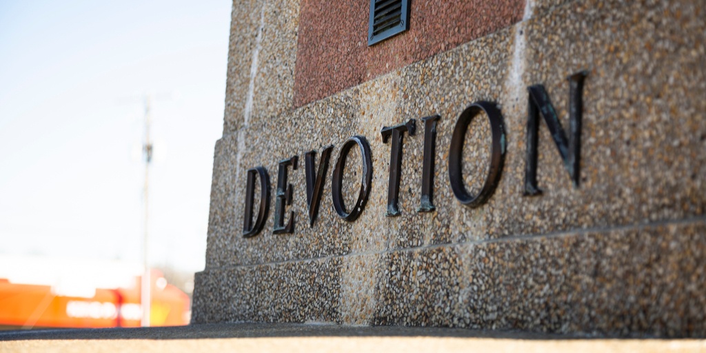 Detail on Bladensburg Cross.jpg