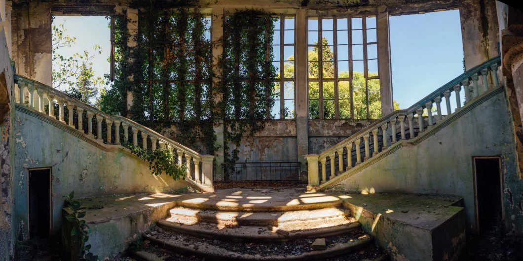 Mansion 1060x530.jpg