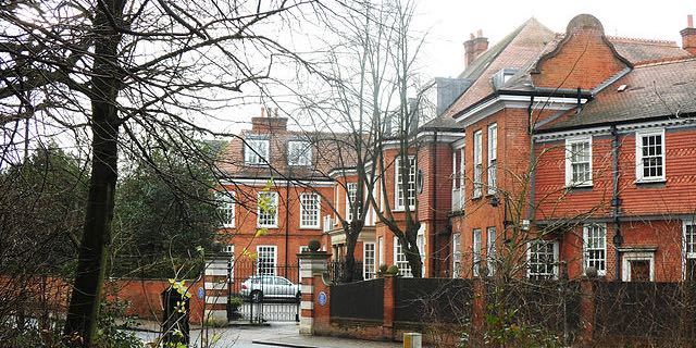 640px Sir Ronald Aylmer Fisher   Inverforth House North End Way NW3.jpeg