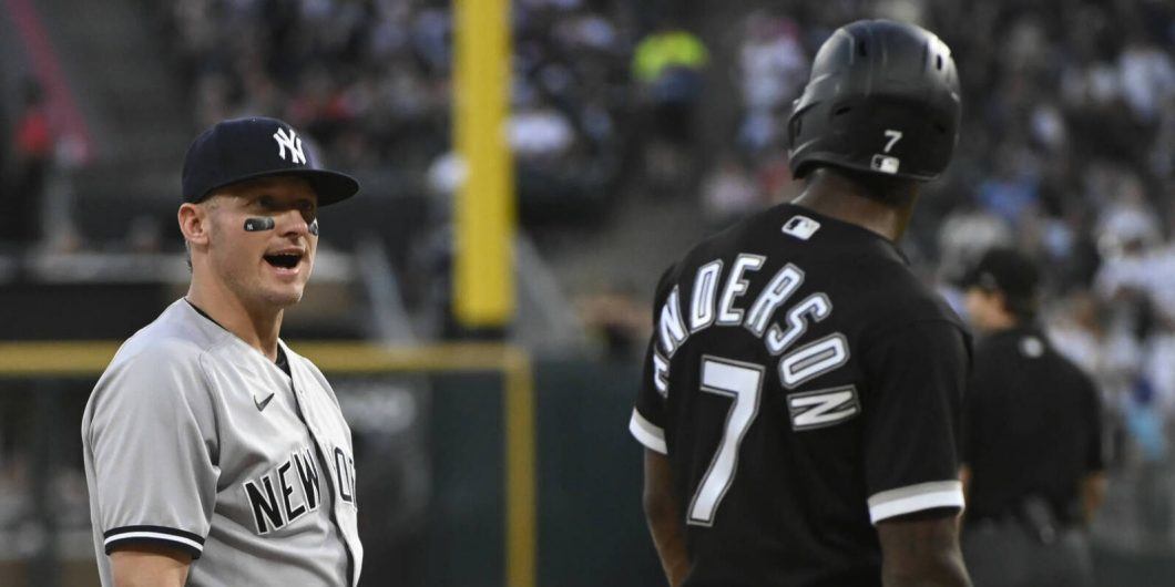 watch tim anderson upset josh donaldson over tag 1 e1653596603674 1060x530.jpg