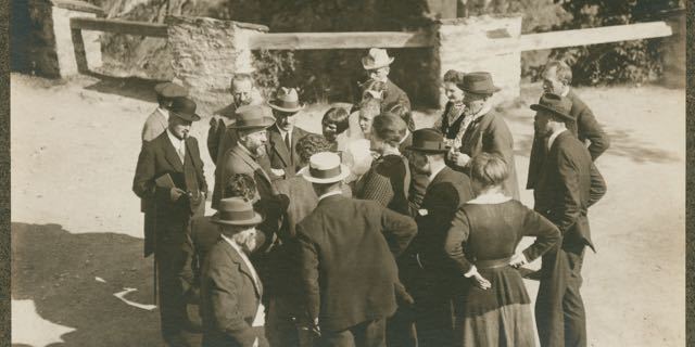 Gruppenbild mit Max Weber.jpeg