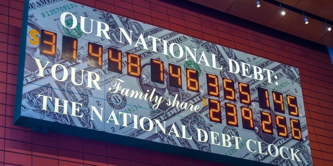National Debt Clock shutterstock 2307307419 1060x530.jpg
