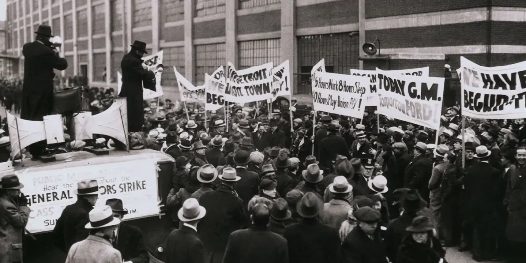 sit downer strike gm automobile workers 1202211 e1708976940527 1060x530.webp