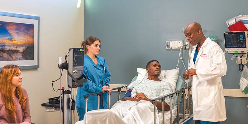 healthcare main 2282412336 e1713208757306.jpg