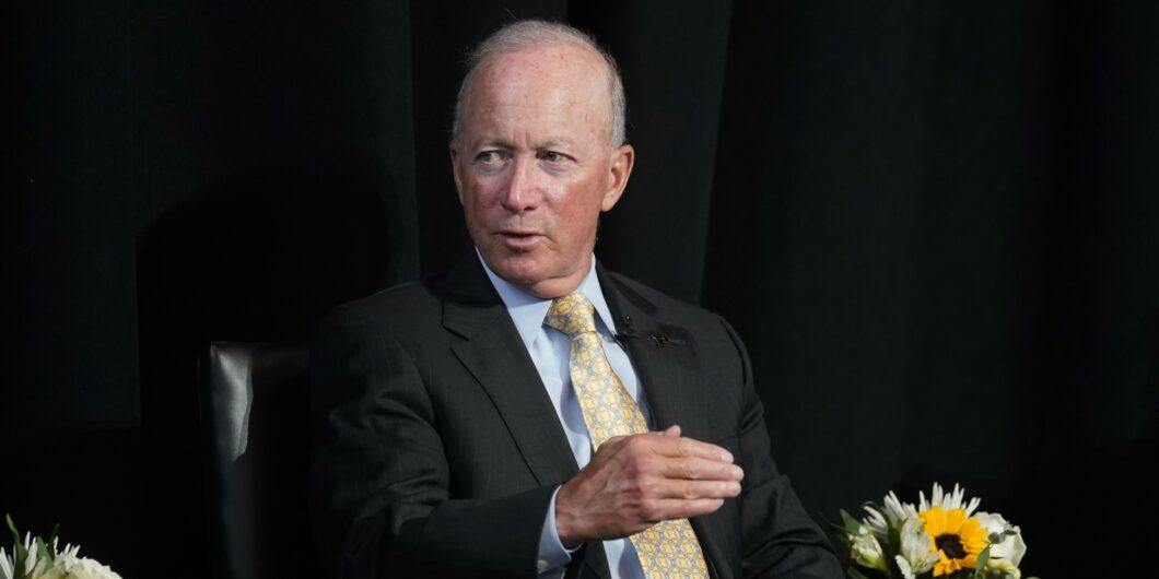 Mitch Daniels AP Images 22256582859303 1060x530.jpg
