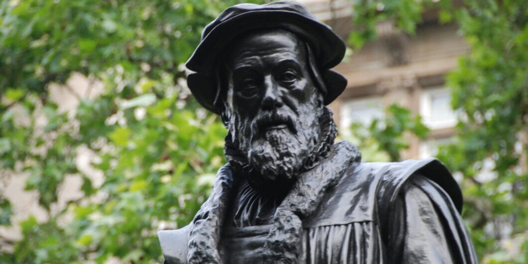 Statue of William Tyndale 1060x531.jpg