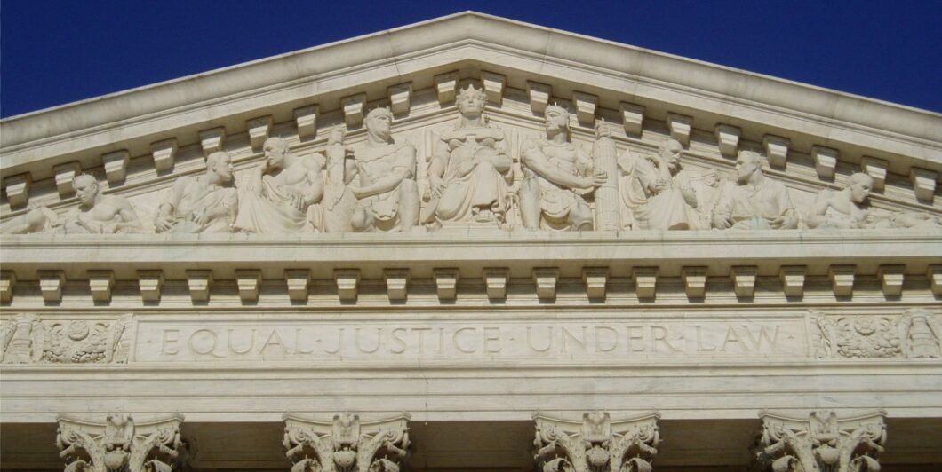 Supreme Court Wade 25 1060x532.jpg