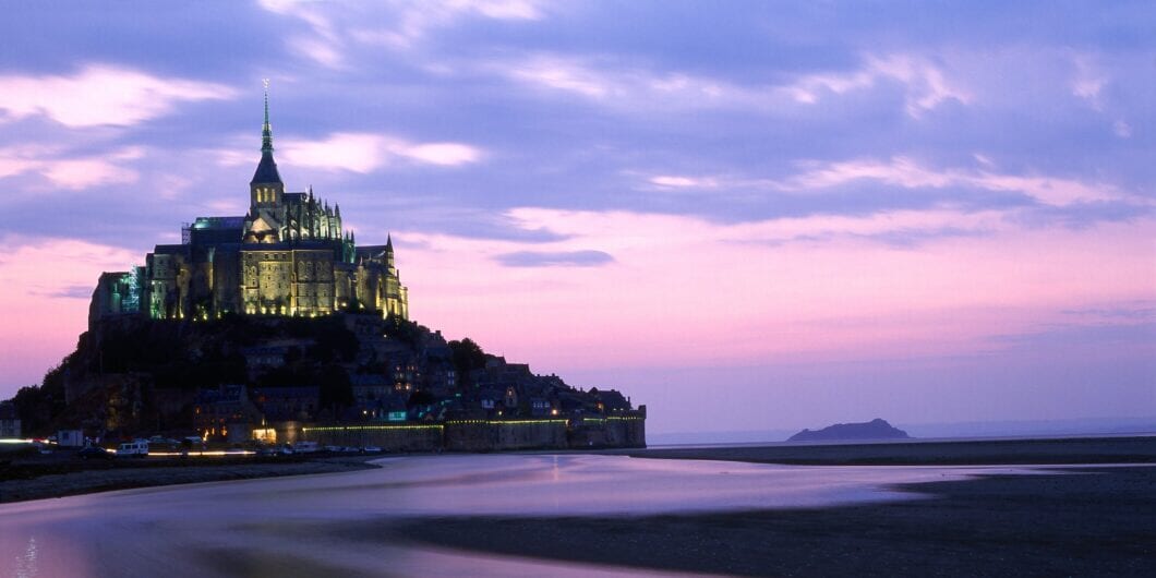 Mont Saint Michel A5JHEW 1060x530.jpg