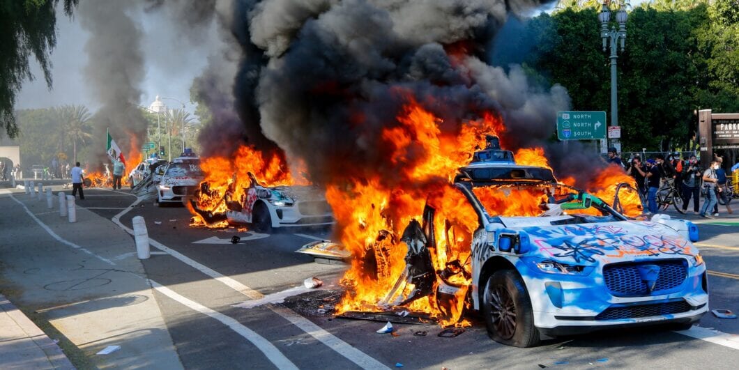 ICE protests in LA GettyImages 2218782185 1060x531.jpg