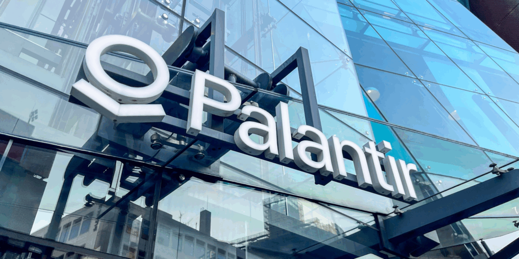 Palantir Tech shutterstock 2540119051 1060x530.png