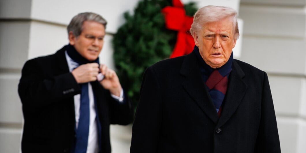 Trump Bessent e1766856914757 1060x530.jpg